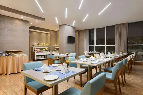Tryp by Wyndham Abu Dhabi City Centre in الدَّانَةْ — foto 19