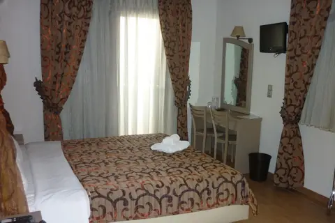 Thalassies Nouveau in Λιμενάρια — foto 13