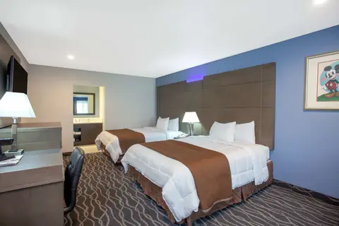 Travelodge Inn & Suites by Wyndham Anaheim on Disneyland Drive in Anaheim, foto 11