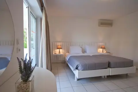 Irina Beach Hotel in Τιγκάκι — foto 26