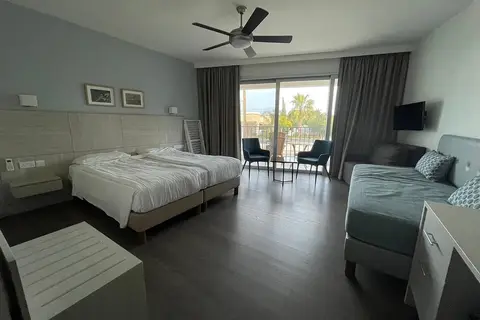 Aphrodite Beach Hotel in Νέο Χωριό — foto 22