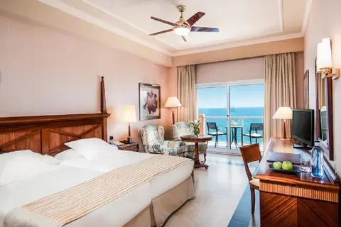Elba Estepona Gran Hotel & Thalasso Spa in Estepona — foto 27