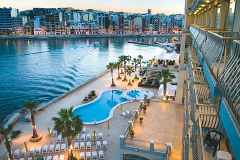 Cavalieri Art Hotel in San Ġiljan — foto 11