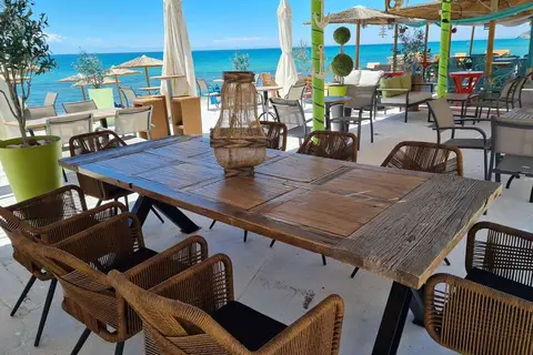 Thalassies Nouveau in Λιμενάρια — foto 15