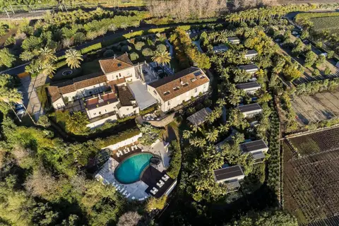 Donna Carmela Resort & Lodges in Riposto