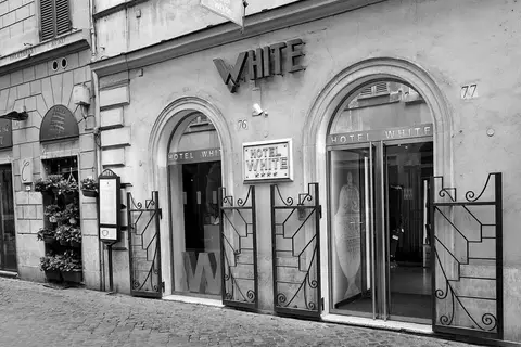 Hotel White in Rome