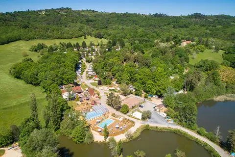 Camping Le Val D Ussel in Proissans — foto 22
