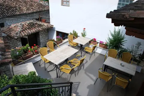 Hotel Osumi in Berat — foto 2