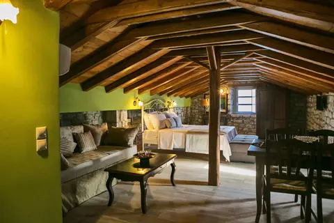 En Plo Luxury Suites in Δημοτική Ενότητα Οιτύλου — foto 14