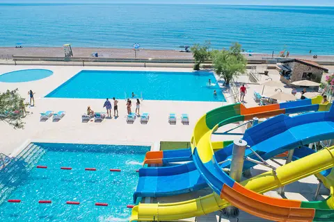 Pearl Beach Resort in Čanj — foto 16