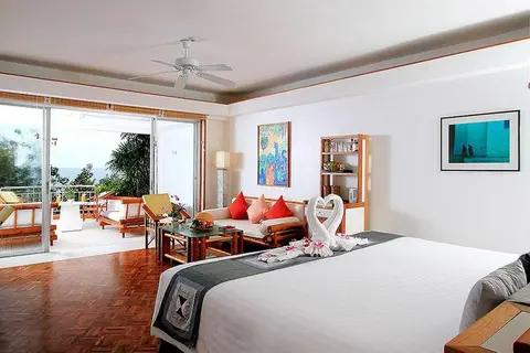 Mom Tris Villa Royale in ตำบลกะรน — foto 13