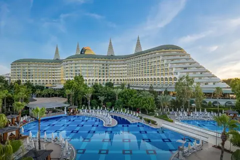 Delphin Imperial Hotel in Aksu
