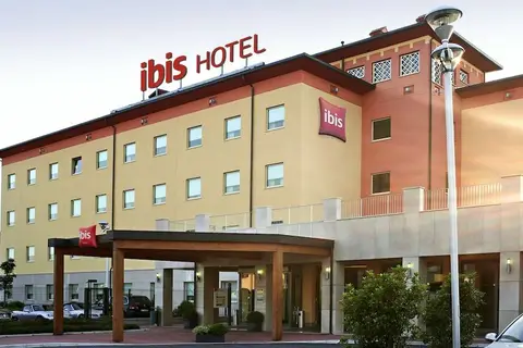 Ibis Como in Grandate — foto 12
