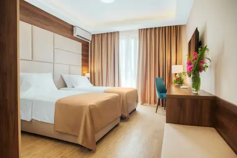 Hotel Twelve by Aycon in Budva — foto 21