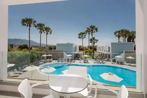 Apollon Windmill Hotel in Λάμπη — foto 14