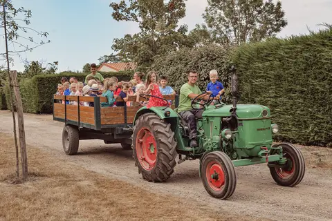 Village De La Guyonniere in Saint-Julien-des-Landes — foto 5