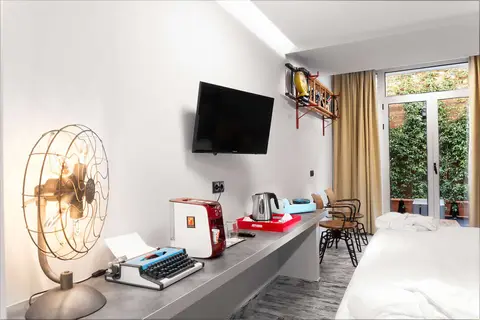 360 Degrees Pop Art Hotel in Athene, foto 9