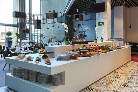 Ibis Styles Dubai Jumeira in Dubai — foto 12