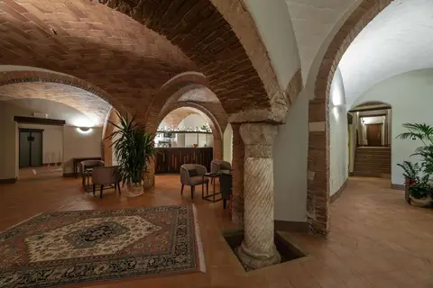 Relais Della Rovere in Colle di Val d'Elsa — foto 8