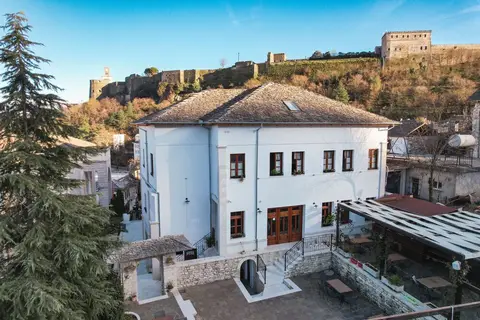 Hotel Bineri in Gjirokastra — foto 12