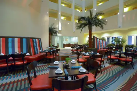 Holiday Inn Orlando Downtown Disney Springs A in Lake Buena Vista — foto 17