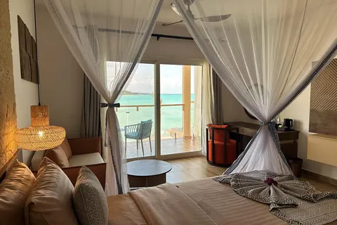 Reef & Beach Resort in Jambiani — foto 2