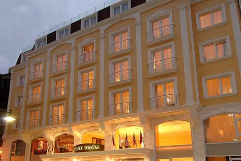 Lady Diana Hotel in Fatih — foto 18