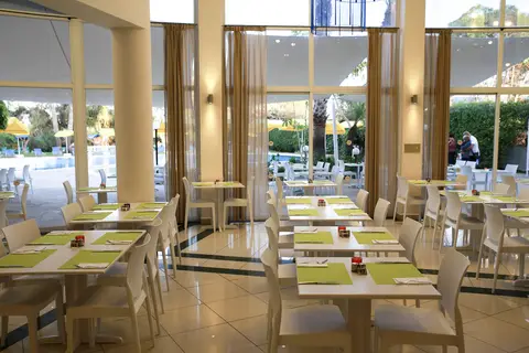 Papouis Protaras Hotel in Παραλίμνι — foto 15