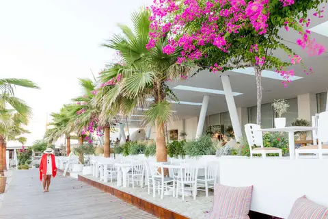 Mykonos Dove Beach Hotel in Πλατύς Γιαλός — foto 12