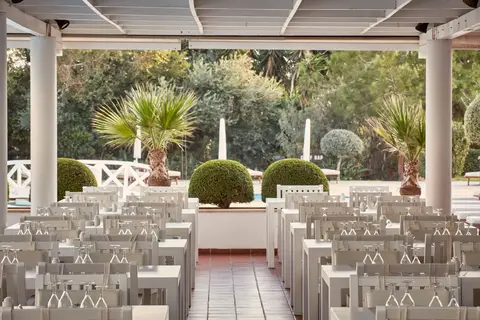 Grecian Park Hotel in Παραλίμνι — foto 12