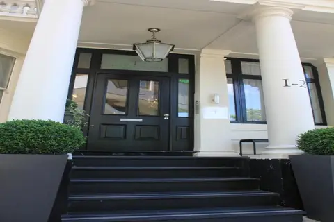 Ashburn Court Apartments in Londen