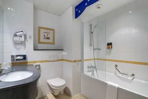 Grand Magic Hotel in Magny-le-Hongre, foto 12
