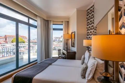 Hotel Mundial in Almada — foto 17