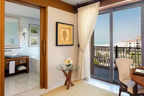 The St. Regis Saadiyat Island Resort in Saadiyat Island, Abu Dhabi — foto 13