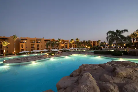 Stella Makadi Beach Resort & Spa in Andalus Restaurant — foto 26