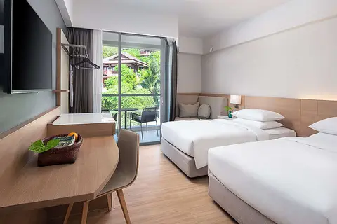 The Andaman Beach Hotel Phuket in ตำบลป่าตอง — foto 7