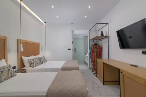 Nirvana Beach Hotel in Θεολόγος — foto 15