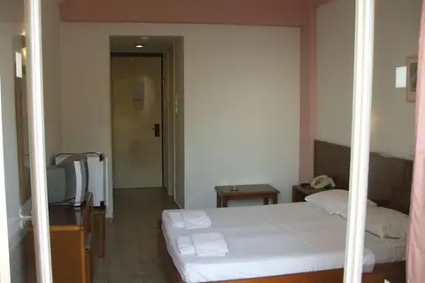 Irinna Hotel in Σβορωνάτα — foto 4