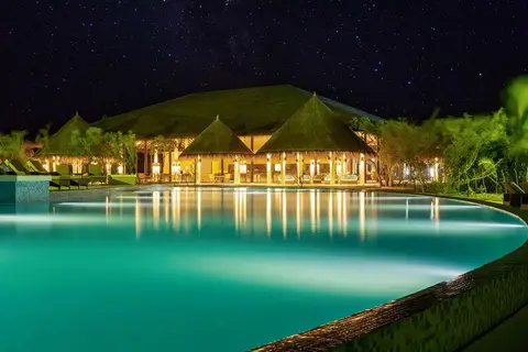 Cocoon Maldives Resort in އޮޅުވެލިފުށި — foto 10