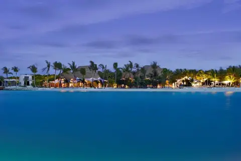Holiday Inn Resort Kandooma Maldives in Holiday Inn Resort - Reception — foto 25