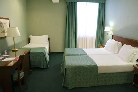 Ramada by Wyndham Naples in Napels, foto 29