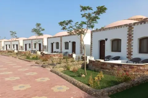Dolphin Continental Hotel in القصير