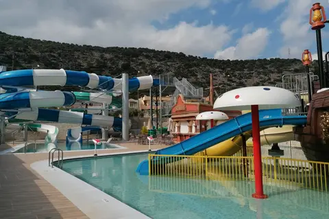 Cactus Beach Hotel & Bungalows in Stalis Super Market, foto 16