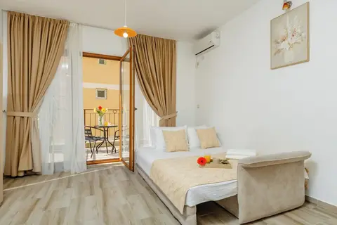 Arvala Lux Apartments in Budva, foto 27