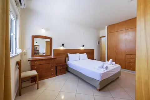 Mammis Beach Hotel in Καρδάμαινα — foto 13