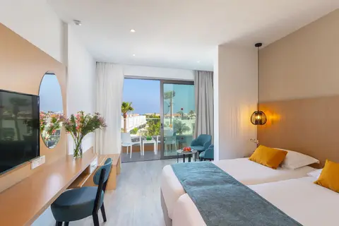 Leonardo Crystal Cove Hotel and Spa by the Sea in Paralimni — foto 3