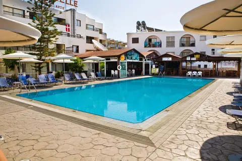 Christabelle Hotel Apartments in Ayia Napa — foto 13