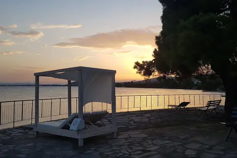 Radisson Paradise Beach Resort in Αμάρυνθος — foto 15