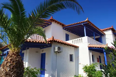 White Rock Apartments in Marathokampos, foto 13