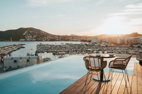 Aguas de Ibiza Grand Luxe Hotel in Santa Eulària des Riu — foto 18